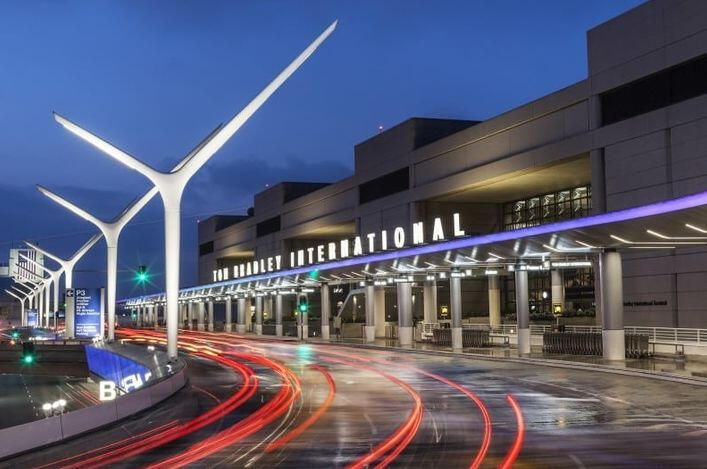 Shuttle from Taoyuan Airport for travelers from Los Angeles Airport transfer for LA-based Taiwanese families